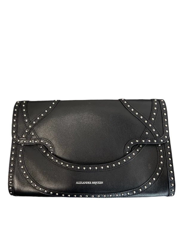 Alexander McQueen Black & Silver Leather Grommet Detail Flap Closure Clutch Bag